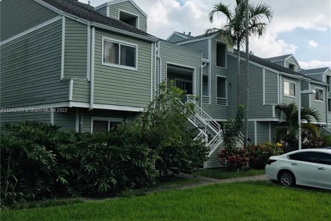 Condominio en venta en Oakland Park, Florida, 2 dormitorios, 101.82 m2 № 143938 - foto 5