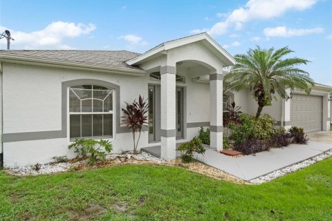 Villa ou maison à vendre à North Port, Floride: 3 chambres, 130.43 m2 № 1276874 - photo 10