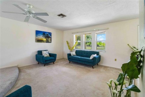 Villa ou maison à vendre à Punta Gorda, Floride: 3 chambres, 194.17 m2 № 1133603 - photo 7