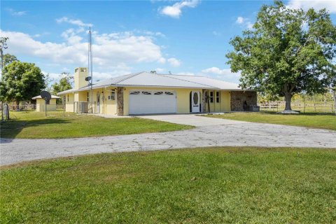 Villa ou maison à vendre à Punta Gorda, Floride: 3 chambres, 194.17 m2 № 1133603 - photo 2