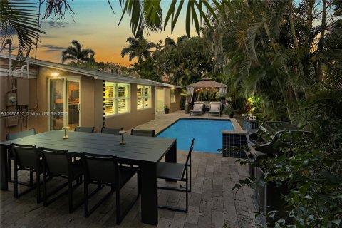Casa en venta en Wilton Manors, Florida, 3 dormitorios, 124.86 m2 № 821772 - foto 28