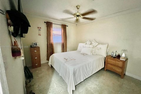 Casa en venta en Homestead, Florida, 5 dormitorios, 159.42 m2 № 821776 - foto 7