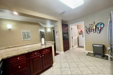 Copropriété à vendre à Miramar, Floride: 3 chambres, 193.79 m2 № 558434 - photo 5