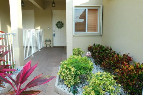 Condo in Tamarac, Florida, 2 bedrooms  № 1146162 - photo 29