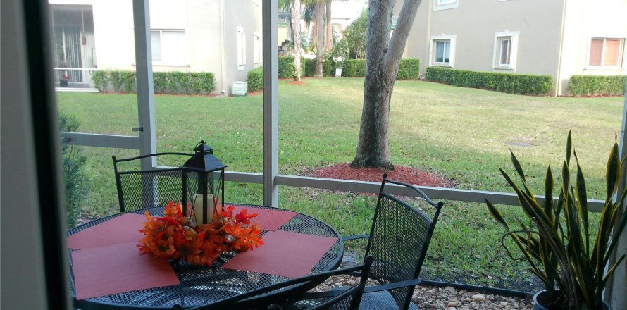 Condo in Tamarac, Florida, 2 bedrooms  № 1146162