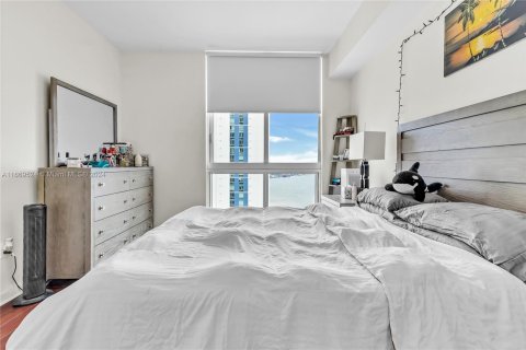 Condo in Miami, Florida, 2 bedrooms  № 1386265 - photo 25