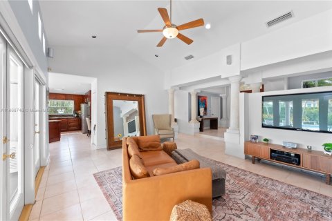 Casa en venta en Palmetto Bay, Florida, 5 dormitorios, 329.8 m2 № 1385787 - foto 22