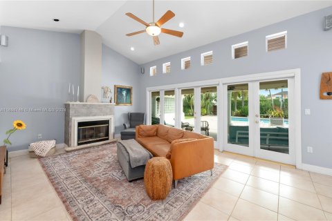 Casa en venta en Palmetto Bay, Florida, 5 dormitorios, 329.8 m2 № 1385787 - foto 20