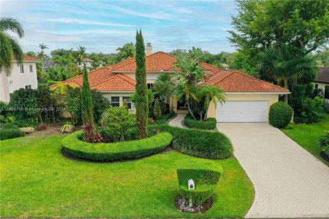 Casa en venta en Palmetto Bay, Florida, 5 dormitorios, 329.8 m2 № 1385787 - foto 1