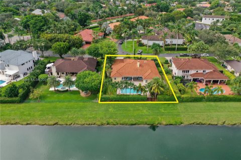 Casa en venta en Palmetto Bay, Florida, 5 dormitorios, 329.8 m2 № 1385787 - foto 6