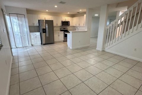 Touwnhouse à vendre à Doral, Floride: 3 chambres, 161.93 m2 № 1294864 - photo 4