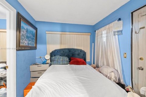 Casa en venta en Lauderhill, Florida, 2 dormitorios, 139.54 m2 № 1134856 - foto 17