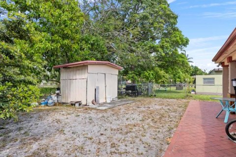 Villa ou maison à vendre à Lauderhill, Floride: 2 chambres, 139.54 m2 № 1134856 - photo 23