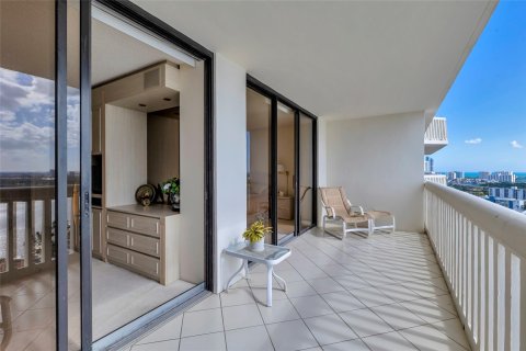 Copropriété à vendre à Aventura, Floride: 3 chambres, 157.56 m2 № 1011758 - photo 15