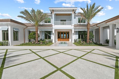 House in Jupiter, Florida 5 bedrooms, 861.48 sq.m. № 1011621 - photo 1