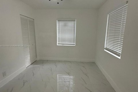 Villa ou maison à vendre à Fort Lauderdale, Floride: 2 chambres, 69.12 m2 № 1145389 - photo 26