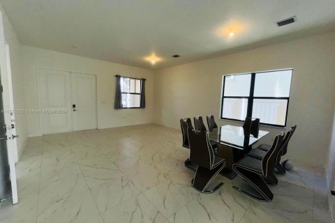 Casa en venta en Miramar, Florida, 4 dormitorios, 251.21 m2 № 1145617 - foto 6