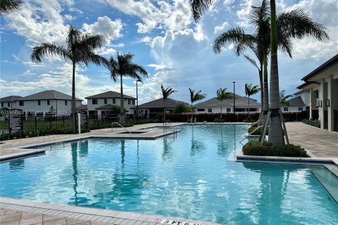 Villa ou maison à vendre à Miramar, Floride: 4 chambres, 251.21 m2 № 1145617 - photo 29