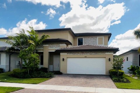 Villa ou maison à vendre à Miramar, Floride: 4 chambres, 251.21 m2 № 1145617 - photo 1