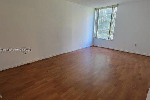 Copropriété à vendre à Miami, Floride: 2 chambres, 96.25 m2 № 1145660 - photo 26