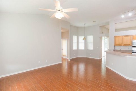 Casa en venta en Wesley Chapel, Florida, 4 dormitorios, 203.73 m2 № 1389052 - foto 14