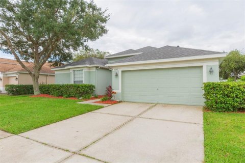 House in Wesley Chapel, Florida 4 bedrooms, 203.73 sq.m. № 1389052 - photo 2