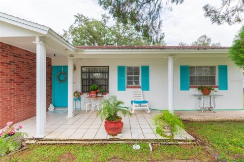 Casa en venta en Tampa, Florida, 4 dormitorios, 179.3 m2 № 1389082 - foto 3