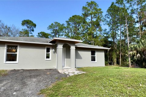 Villa ou maison à vendre à Naples, Floride: 3 chambres № 1160930 - photo 1