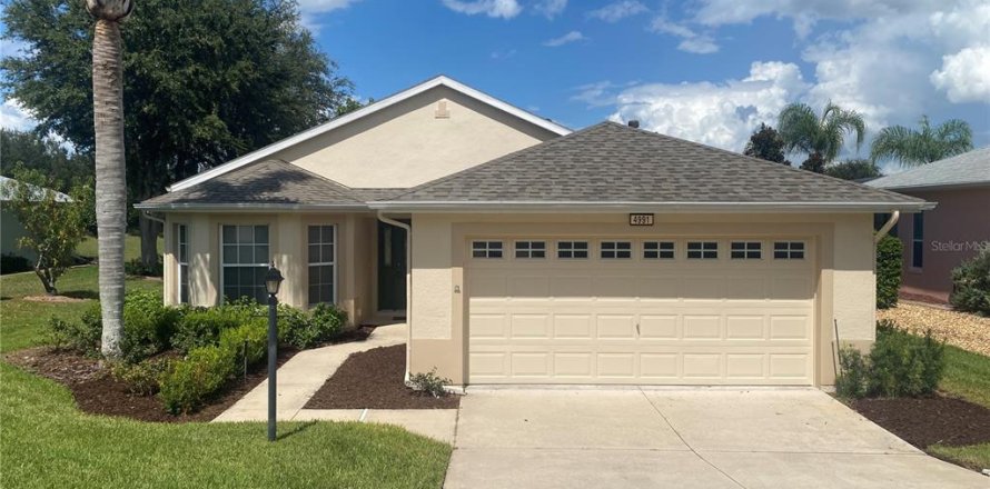 House in Tavares, Florida 3 bedrooms, 155.15 sq.m. № 1374664