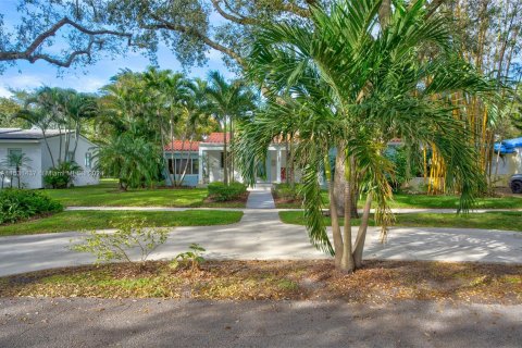 Casa en venta en Miami Shores, Florida, 3 dormitorios, 183.48 m2 № 1006734 - foto 2