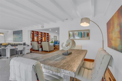 Villa ou maison à vendre à Miami Shores, Floride: 3 chambres, 183.48 m2 № 1006734 - photo 27