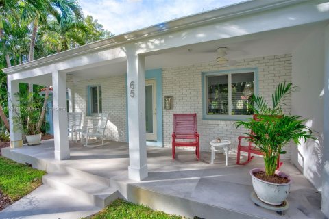 Villa ou maison à vendre à Miami Shores, Floride: 3 chambres, 183.48 m2 № 1006734 - photo 4