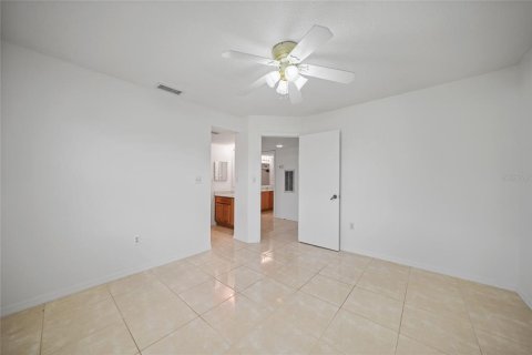 Copropriété à vendre à Punta Gorda, Floride: 2 chambres, 116.87 m2 № 1263272 - photo 15