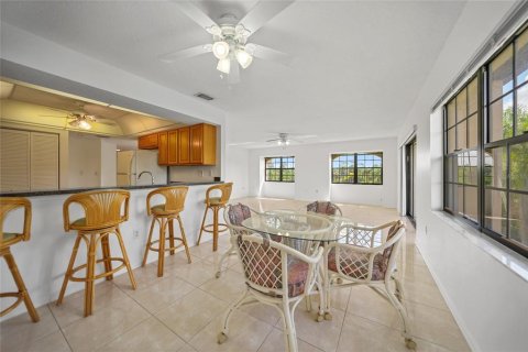 Copropriété à vendre à Punta Gorda, Floride: 2 chambres, 116.87 m2 № 1263272 - photo 8