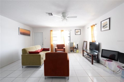 Duplex à vendre à Dania Beach, Floride: 4 chambres, 203.64 m2 № 1288430 - photo 15