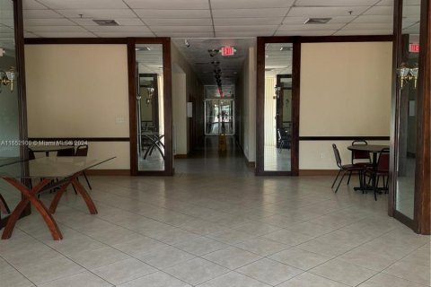 Condo in Hialeah, Florida, 3 bedrooms  № 1348793 - photo 5