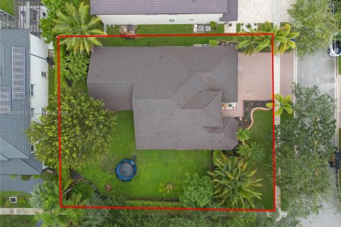 Casa en alquiler en Miramar, Florida, 5 dormitorios, 264.21 m2 № 1348794 - foto 2