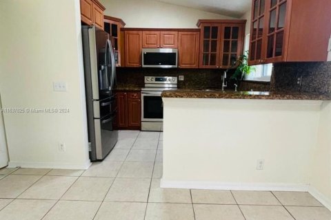 Adosado en venta en Margate, Florida, 3 dormitorios, 136.01 m2 № 1348797 - foto 19