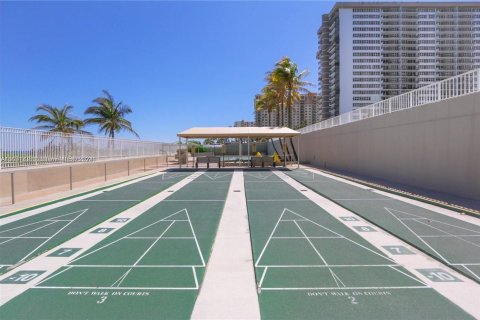 Copropriété à vendre à Hallandale Beach, Floride: 2 chambres, 128.21 m2 № 1292326 - photo 20