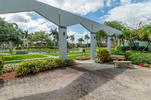 Condominio en venta en Delray Beach, Florida, 2 dormitorios, 100.33 m2 № 1002790 - foto 1