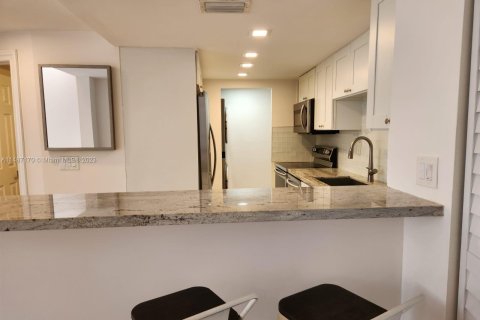 Condominio en venta en Coral Gables, Florida, 2 dormitorios, 94.67 m2 № 862387 - foto 28