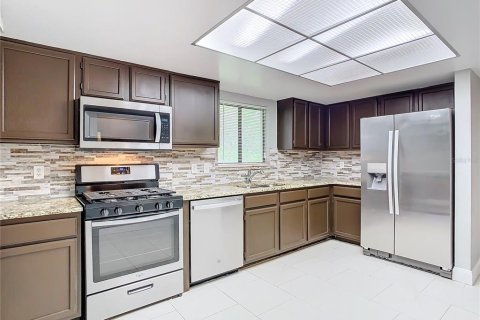 Casa en venta en Orlando, Florida, 2 dormitorios, 130.99 m2 № 1336630 - foto 11