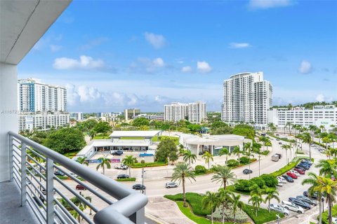 Studio in the Condo in Hollywood, Florida  № 1394330 - photo 21