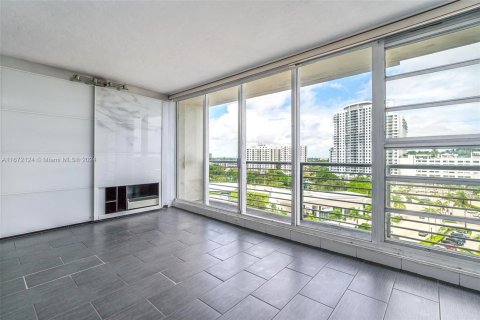 Copropriété à vendre à Hollywood, Floride: 44.04 m2 № 1394330 - photo 15