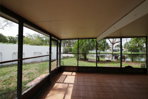 Villa ou maison à vendre à Davie, Floride: 3 chambres, 142.33 m2 № 1094005 - photo 4