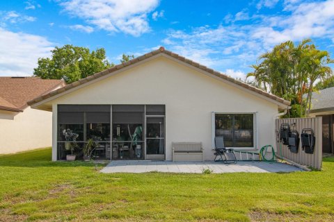 House in Boynton Beach, Florida 3 bedrooms, 160.81 sq.m. № 1094002 - photo 4