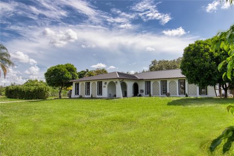 Villa ou maison à vendre à Davie, Floride: 4 chambres, 221.29 m2 № 1238231 - photo 7