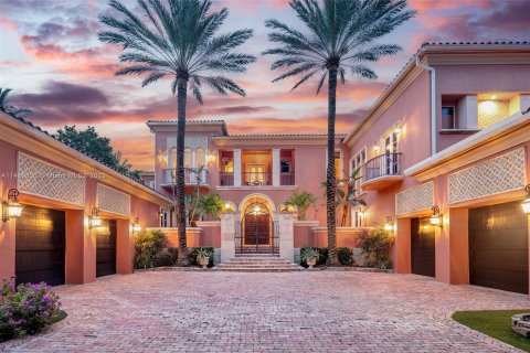 Villa ou maison à vendre à Hillsboro Beach, Floride: 6 chambres, 887.4 m2 № 782879 - photo 1