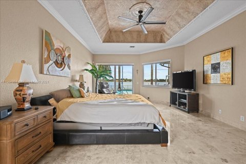 House in Miramar, Florida 5 bedrooms, 333.61 sq.m. № 1081305 - photo 13
