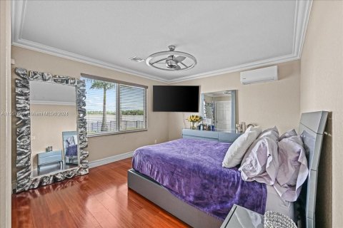 House in Miramar, Florida 5 bedrooms, 333.61 sq.m. № 1081305 - photo 29